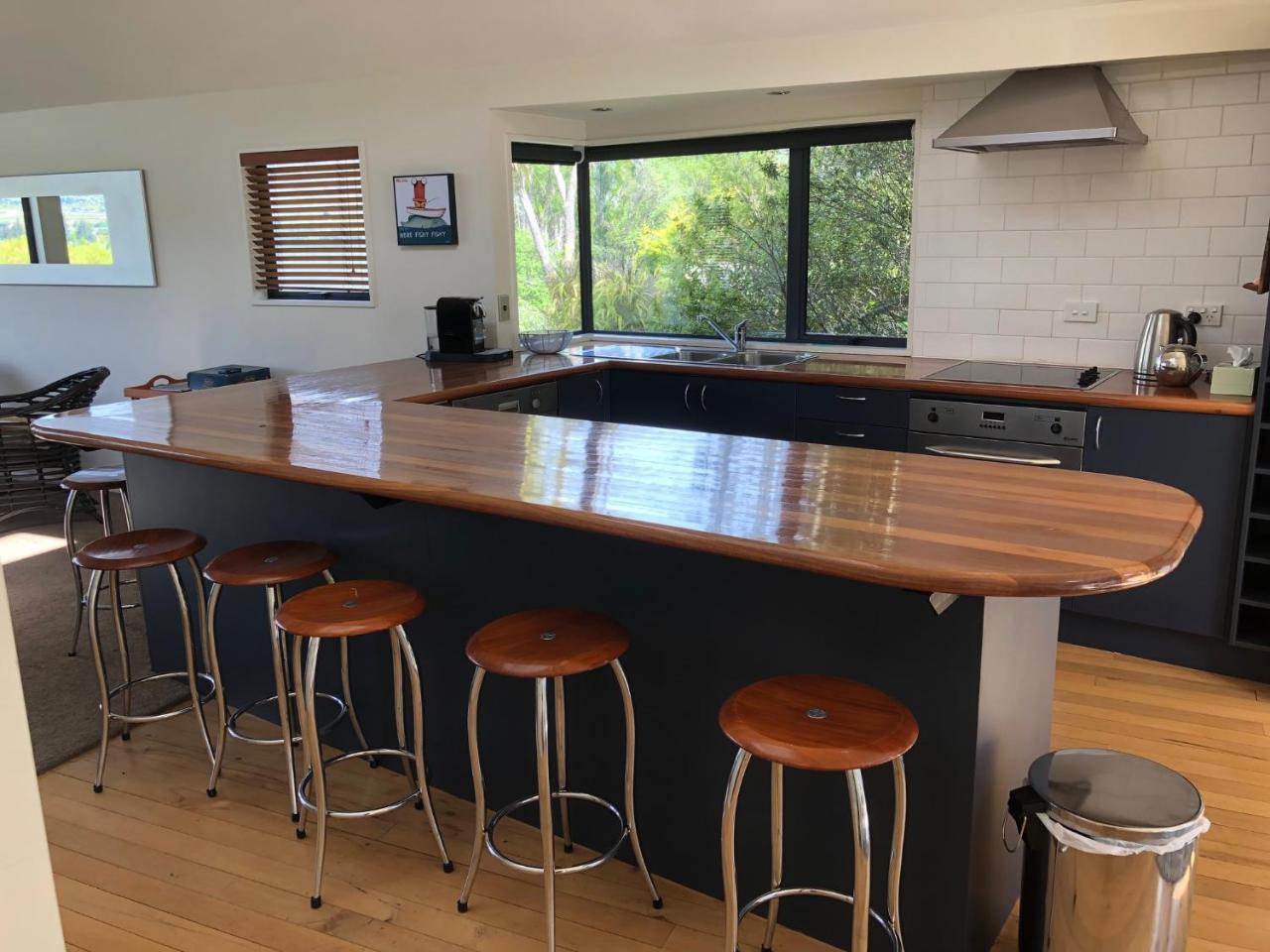 Luxury On Lakeside Wanaka Exterior foto